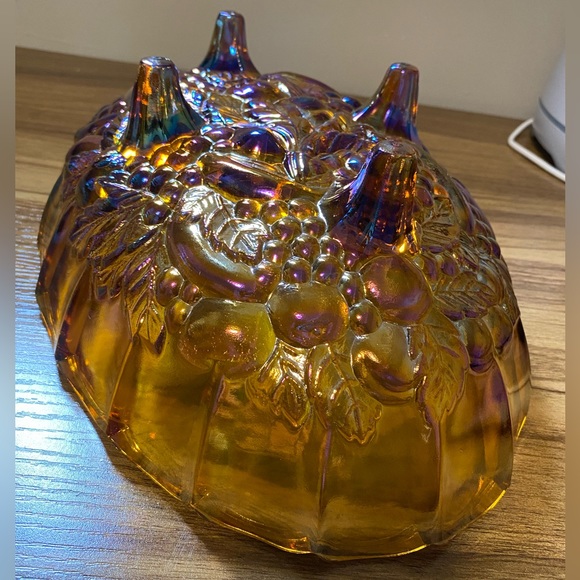 Vintage INDIANA Carnival Amber Glass Fruit Bowl with Feet - Picture 3 of 3